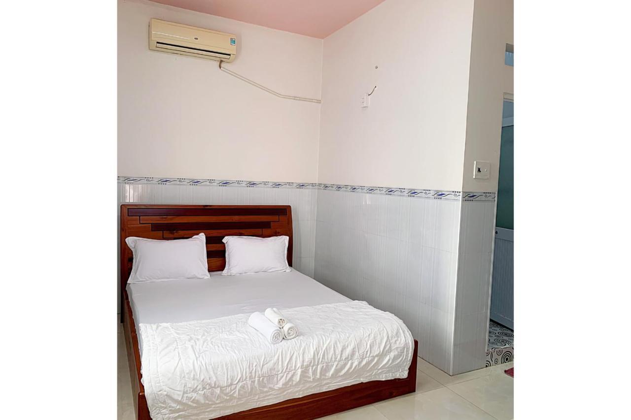 Ngoc May Guesthouse Chau Doc Exterior foto